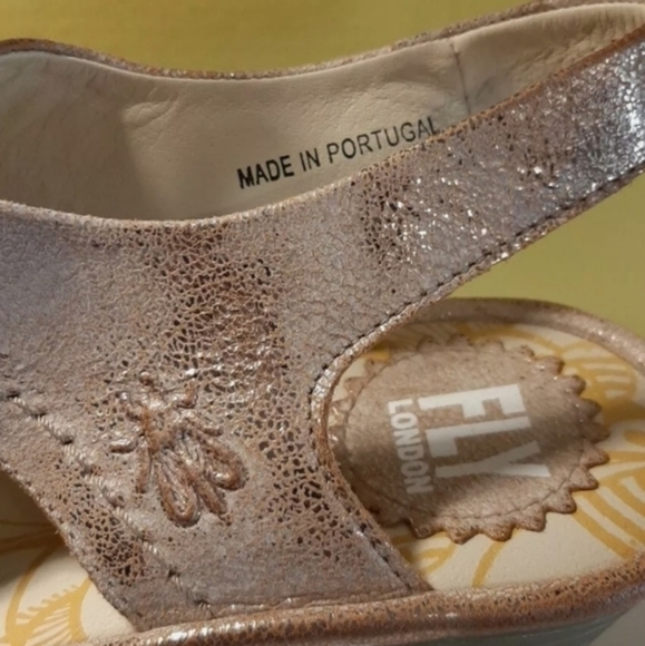 Fly London Ylfa sandals 41/10 NWT - Picture 8 of 12